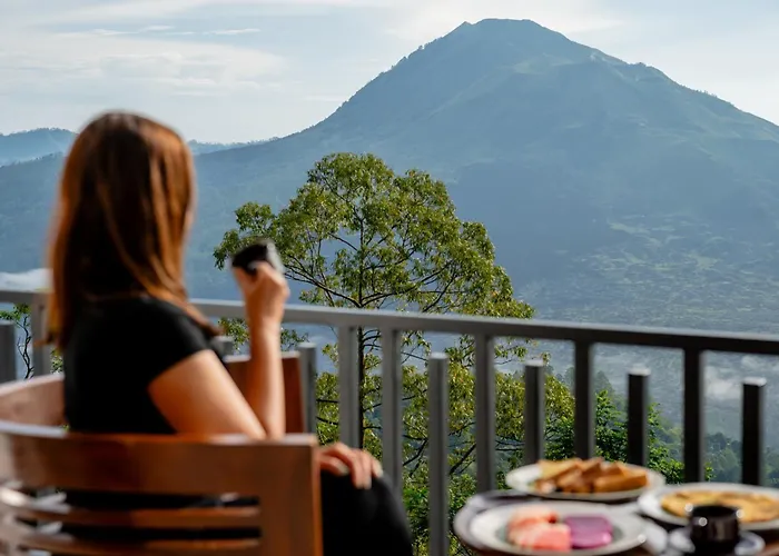 Tegal Sari 3*